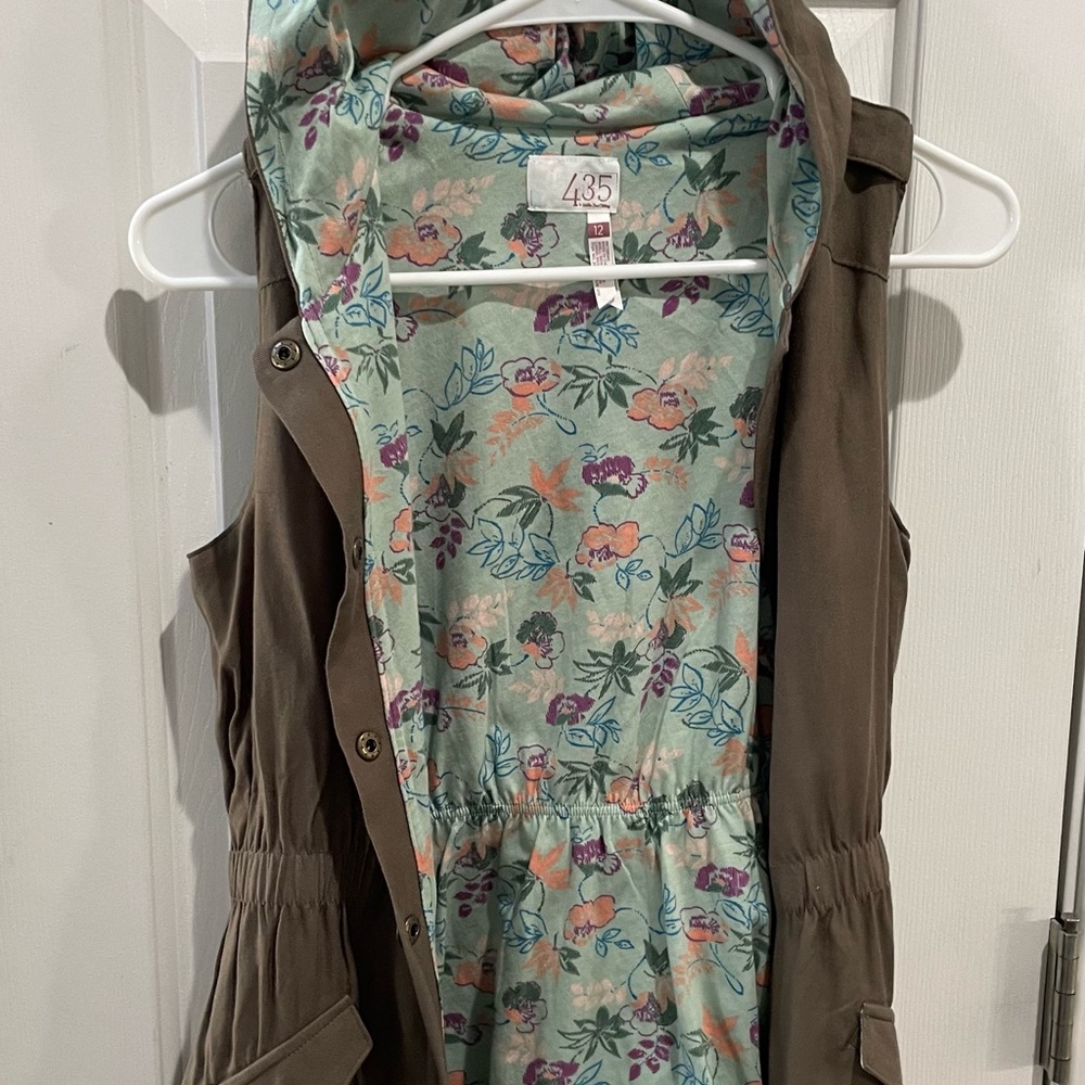 Matilda Jane size 12 best in like new condition